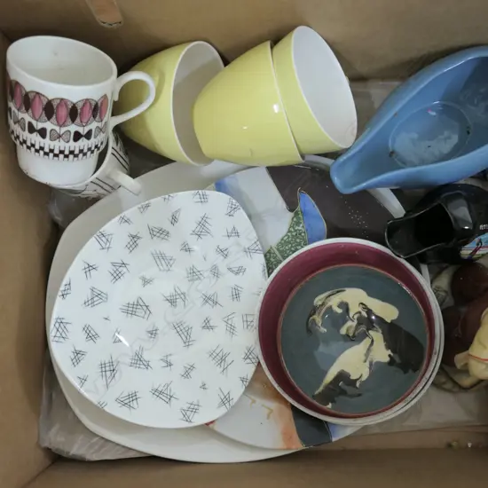 BOX OF GOOD VINTAGE CHINA, INCL. MIDWINTER, 'MONACO' & 'CANNES'
