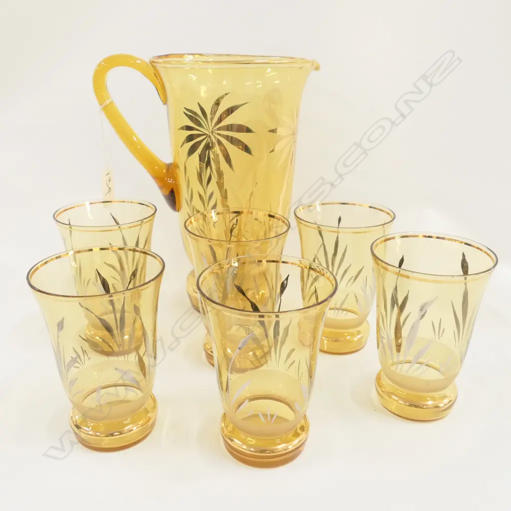 AMBER GLASS PALM TREE JUG + 6 BEAKERS Image 1++