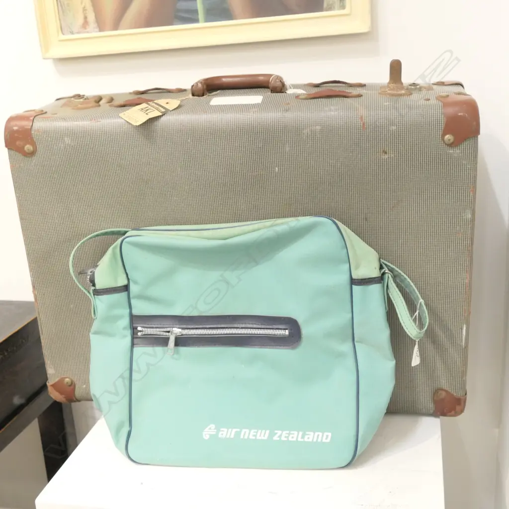 LG VINTAGE SUITCASE AND RETRO AIR NEW ZEALAND CARRYON BAG Image 1++