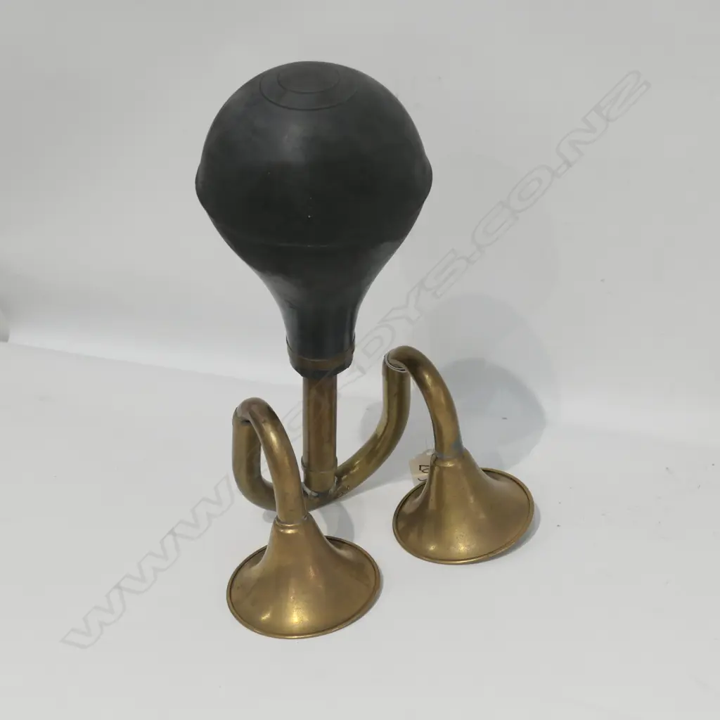 BRASS DOUBLE CAR HORN. L. 250MM Image 1++