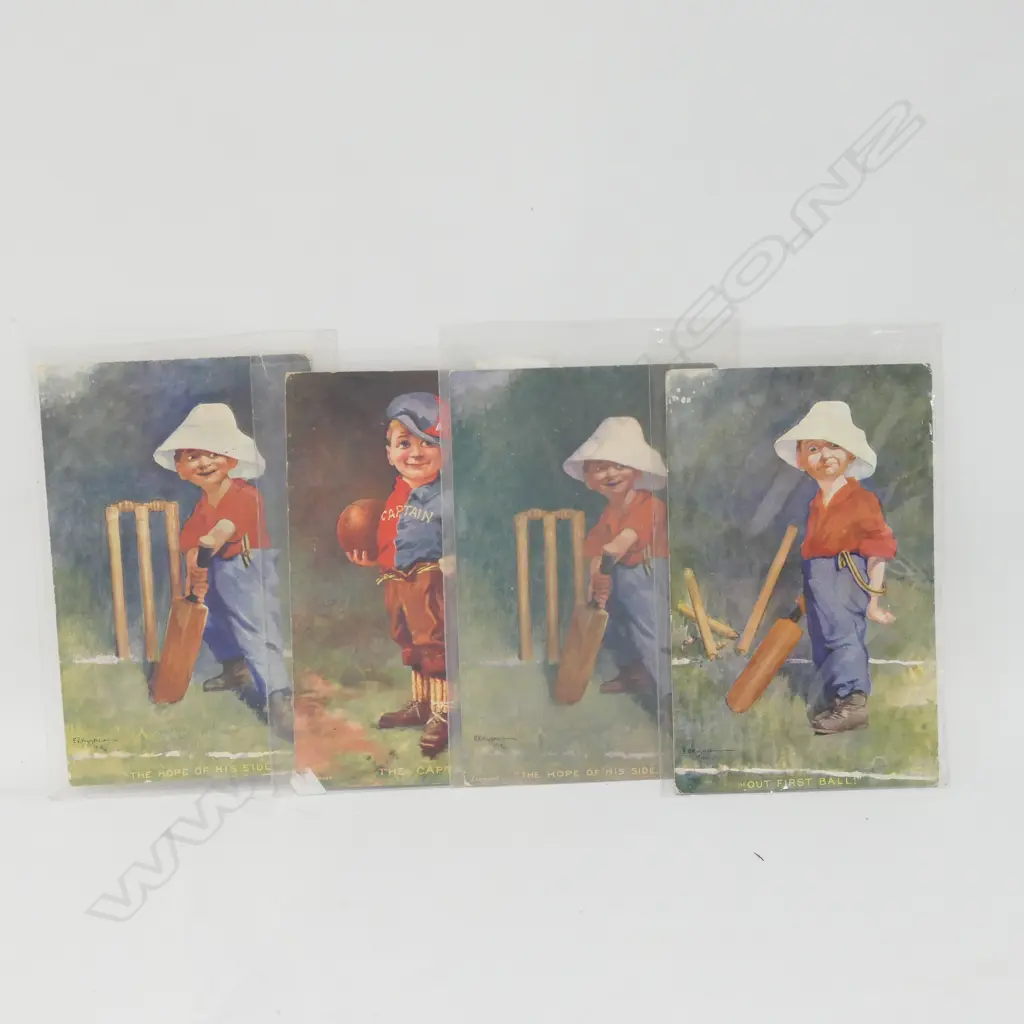 4 VINTAGE POST CARDS Image 1++