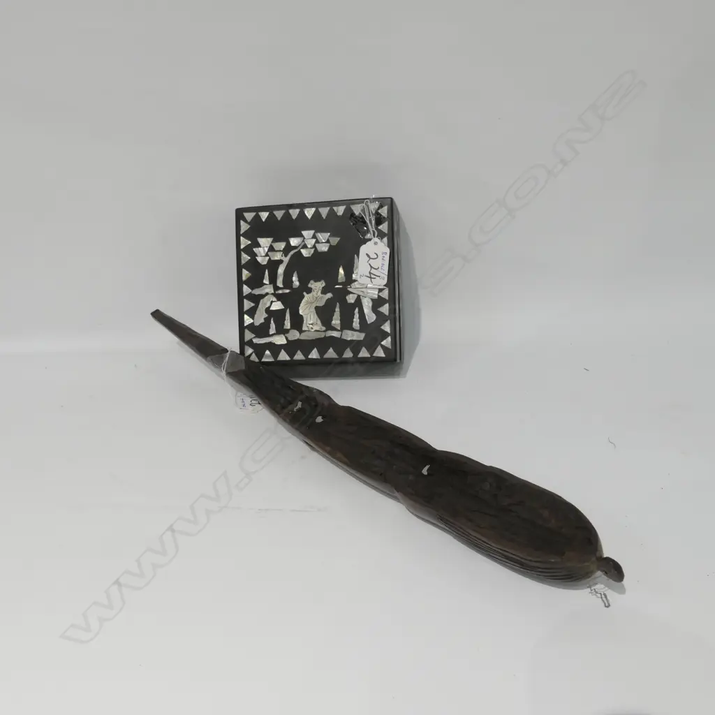 MOTHER OF PEARL INLAID SMALL BOX & AFRICAN SMALL MASK CARVING Image 1++