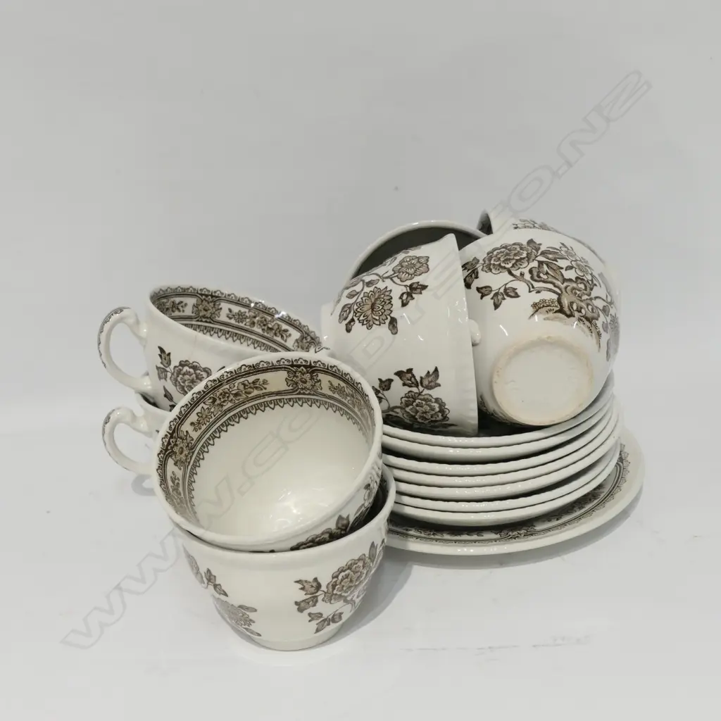 16 PCE WOOD & SONS 'DORSET'; 8 CUPS, 7 SAUCERS, PLATE Image 1++