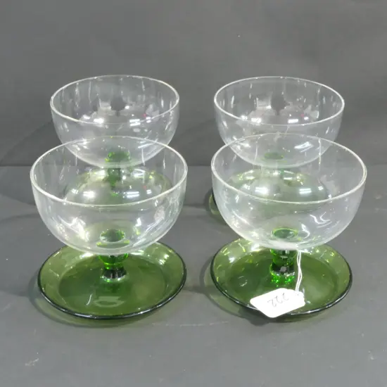4 FOOTED GREEN STEMMED DESERT GLASSES