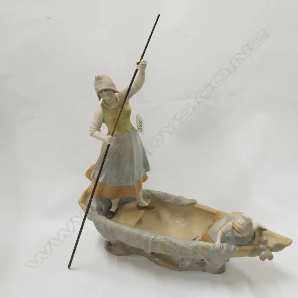 PORCELAIN FIGURINE - GIRLS ROWING - MADE IN AUSTRIA L. 380MM Image 1++