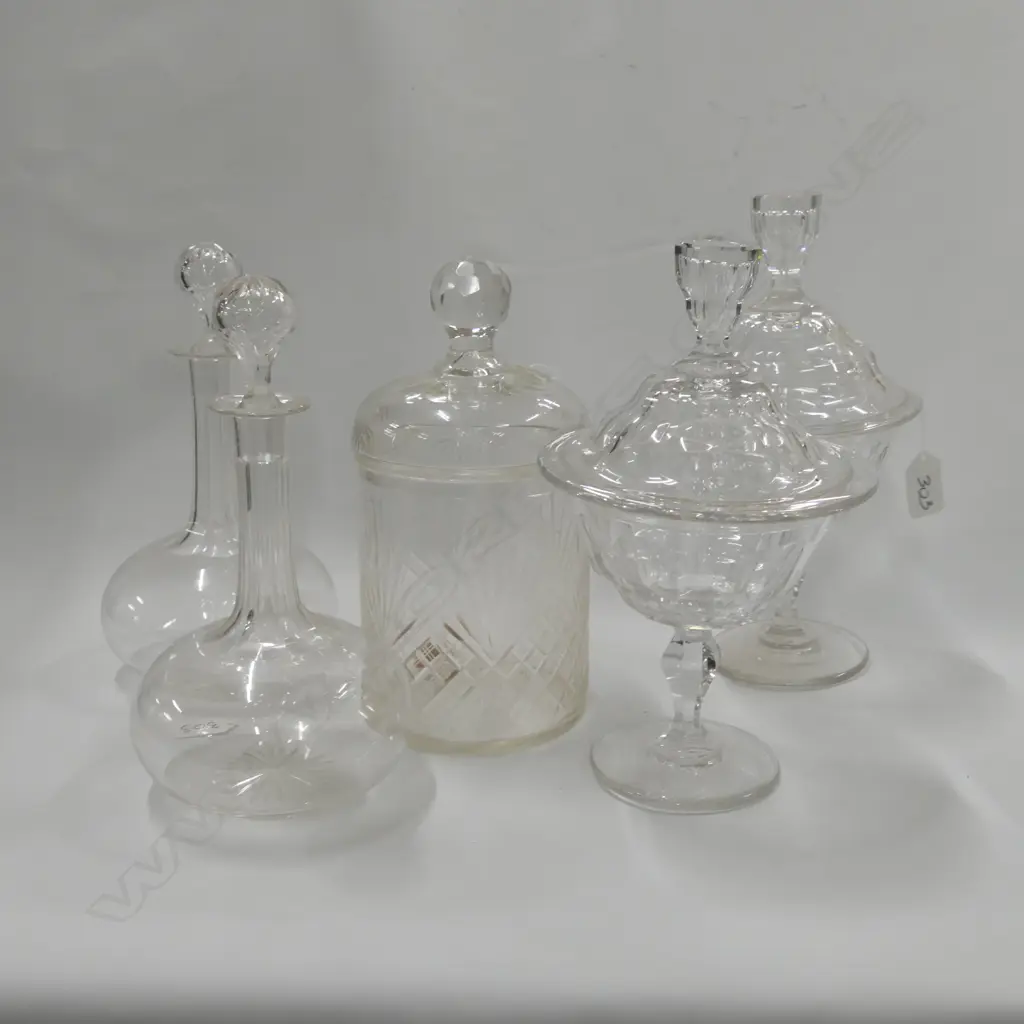 CRYSTAL DECANTERS/BARREL/+ 2 LIDDED DISHES   Image 1++