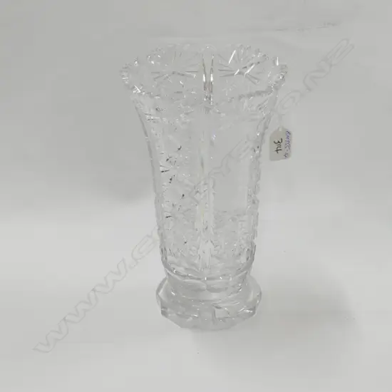 LGE VINTAGE CUT CRYSTAL TRUMPET VASE H.265mm