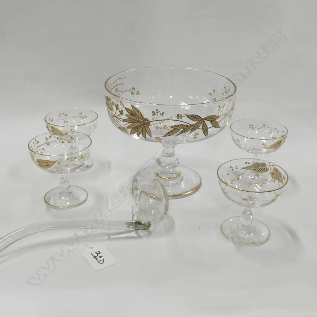 GLASS COMPORT, 4 GLASSES AND LADLE Image 1++