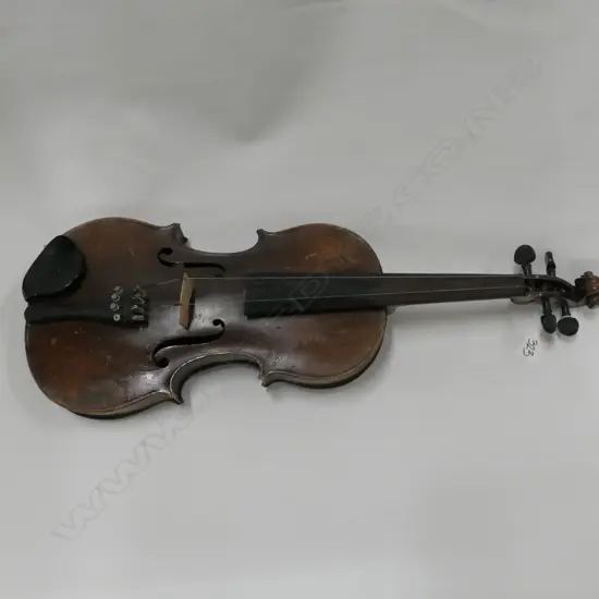 OLD VIOLIN, (2 PIECE BACK, UN-NAMED)