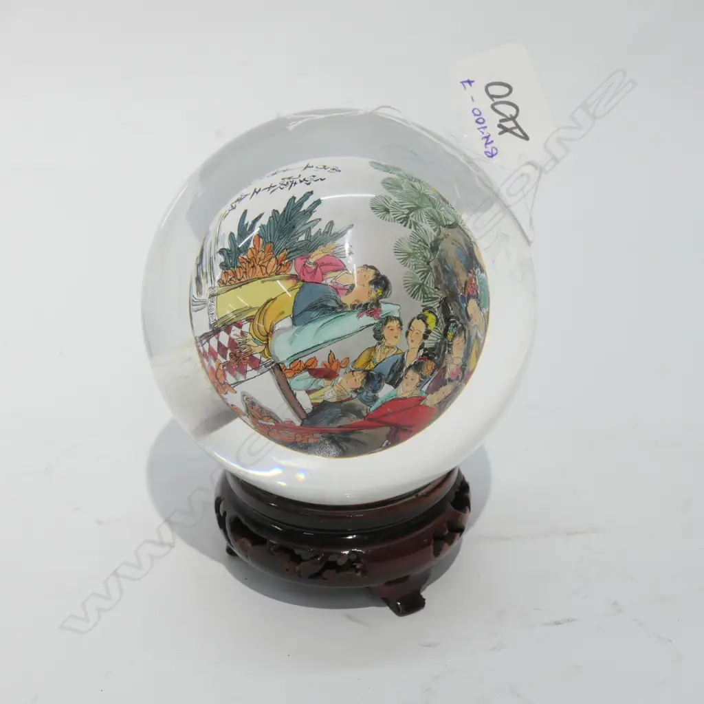 INTERIOR PAINTED CHINESE CRYSTAL BALL W STAND Image 1++