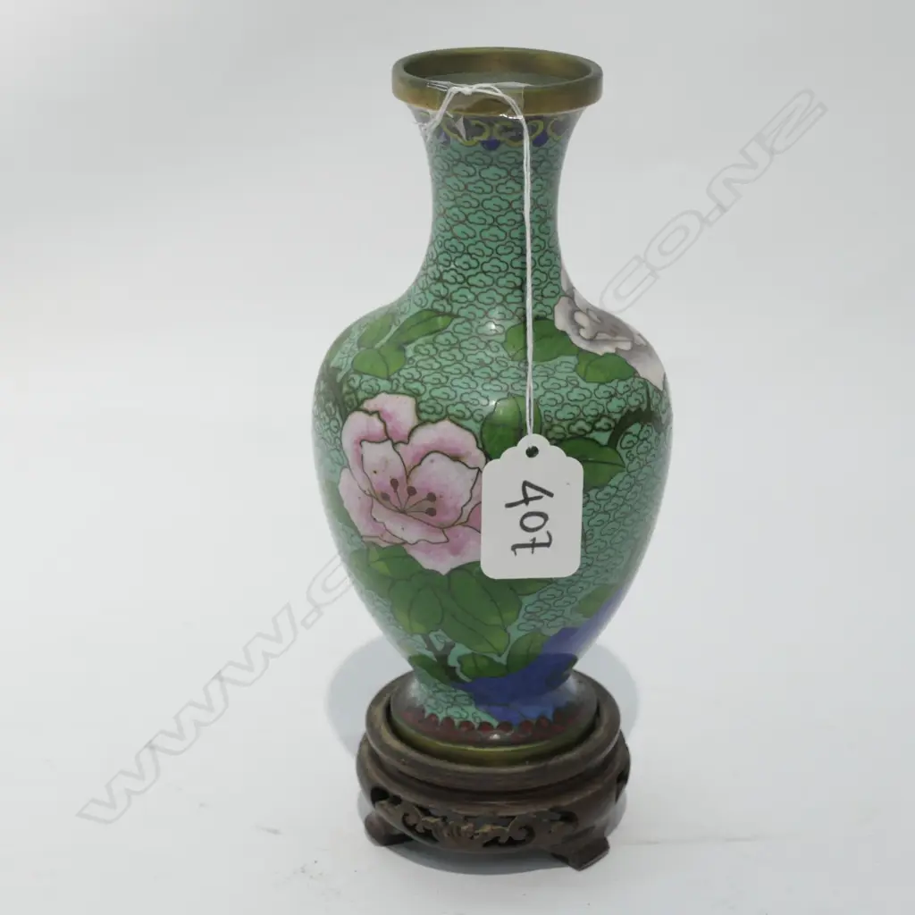 GREEN CLOISONNE VASE ON STAND H 200 MM Image 1++