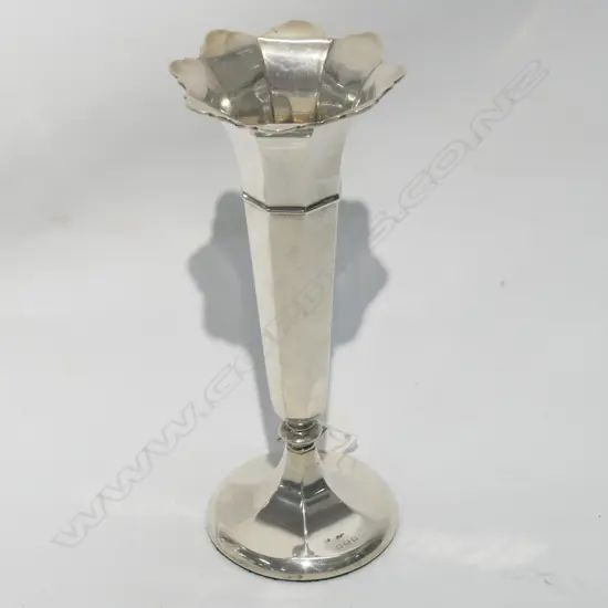 STERLING SILVER BUD VASE - HEAVY 170.8G