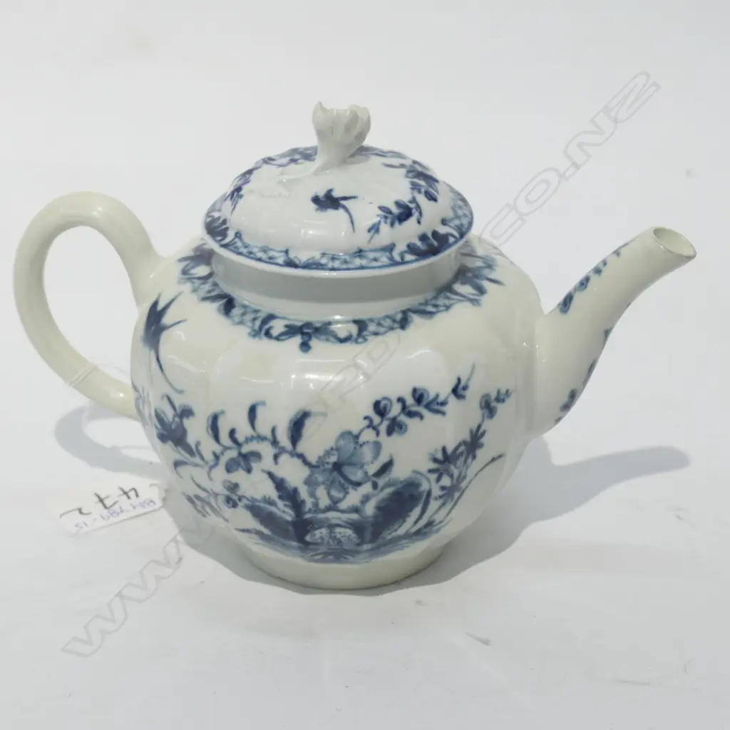WORCESTER TEA POT 1758-1780 (HOLLOW ROCK LILY PATTERN) Image 1++