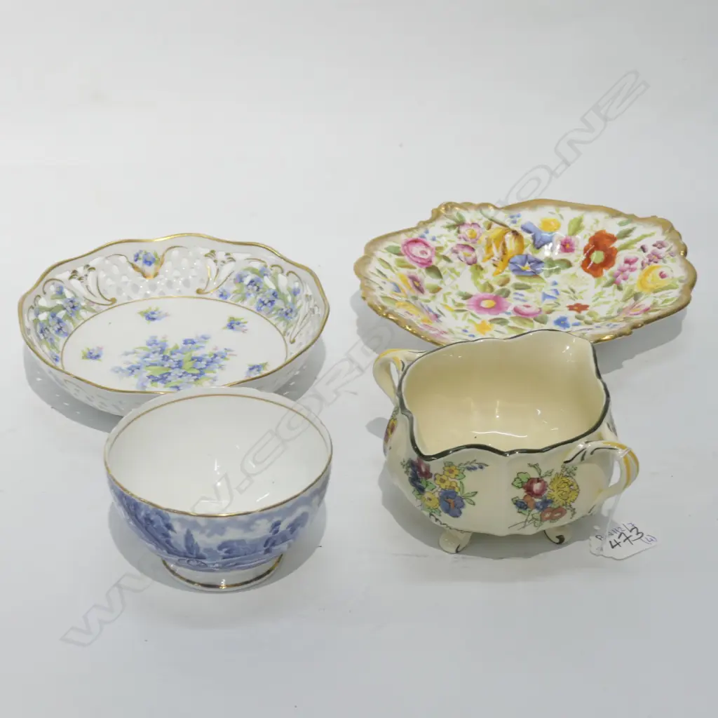 4 PCES CHINA; HAMMERSLEY DISH, SUTHERLAND BOWL, R. DOULTON JUG, GERMAN BOWL Image 1++
