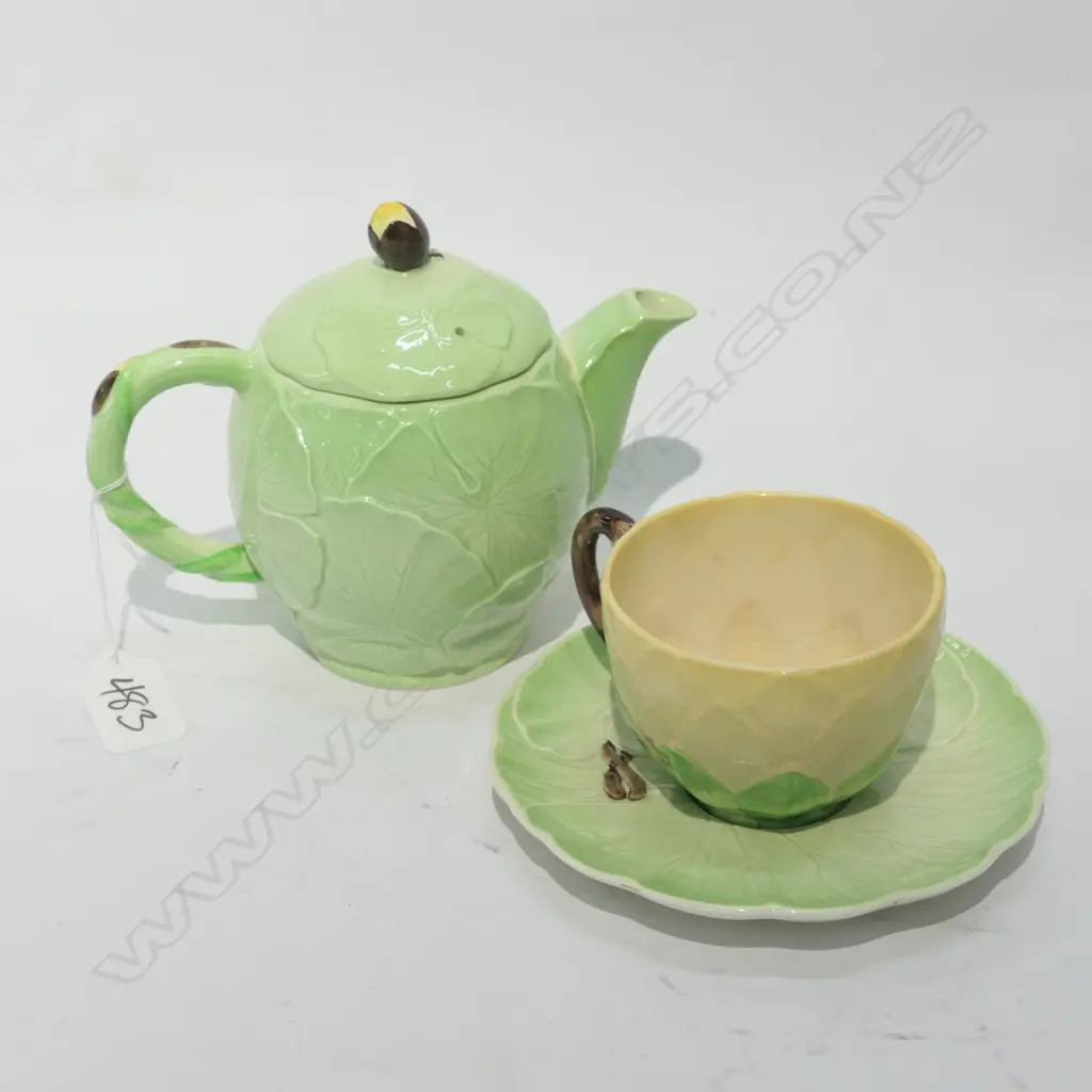 CARLTON WARE TEAPOT +CUP AND SAUCER CRAZING Image 1++