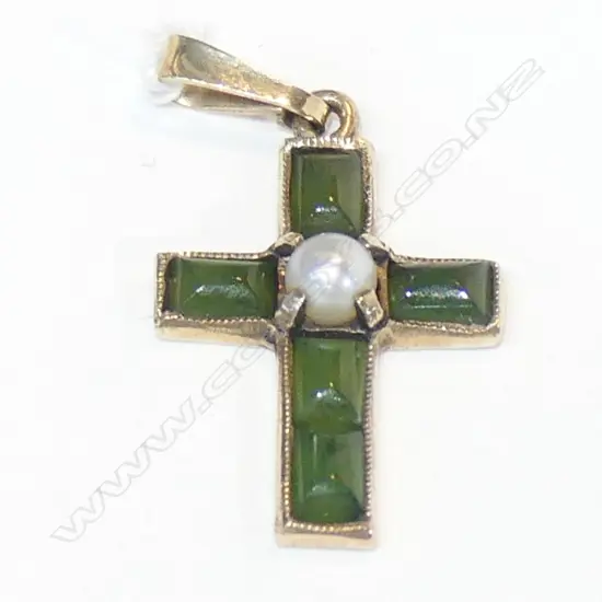 9CT GREENSTONE NEPHRITE & PEARL CROSS PENDANT