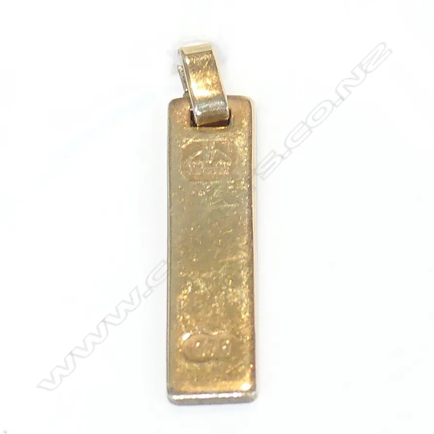 2.77GM 9CT YELLOW GOLD PENDANT ENGRAVED CROWN Image 1++