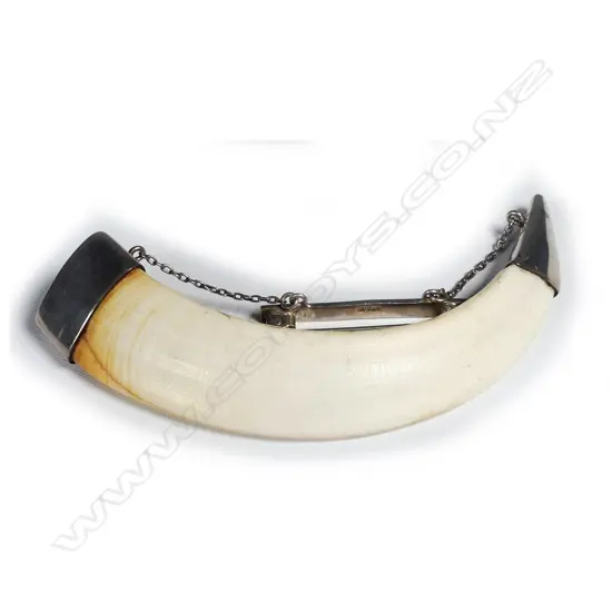 ANTIQUE SILVER &TUSK PENDANT