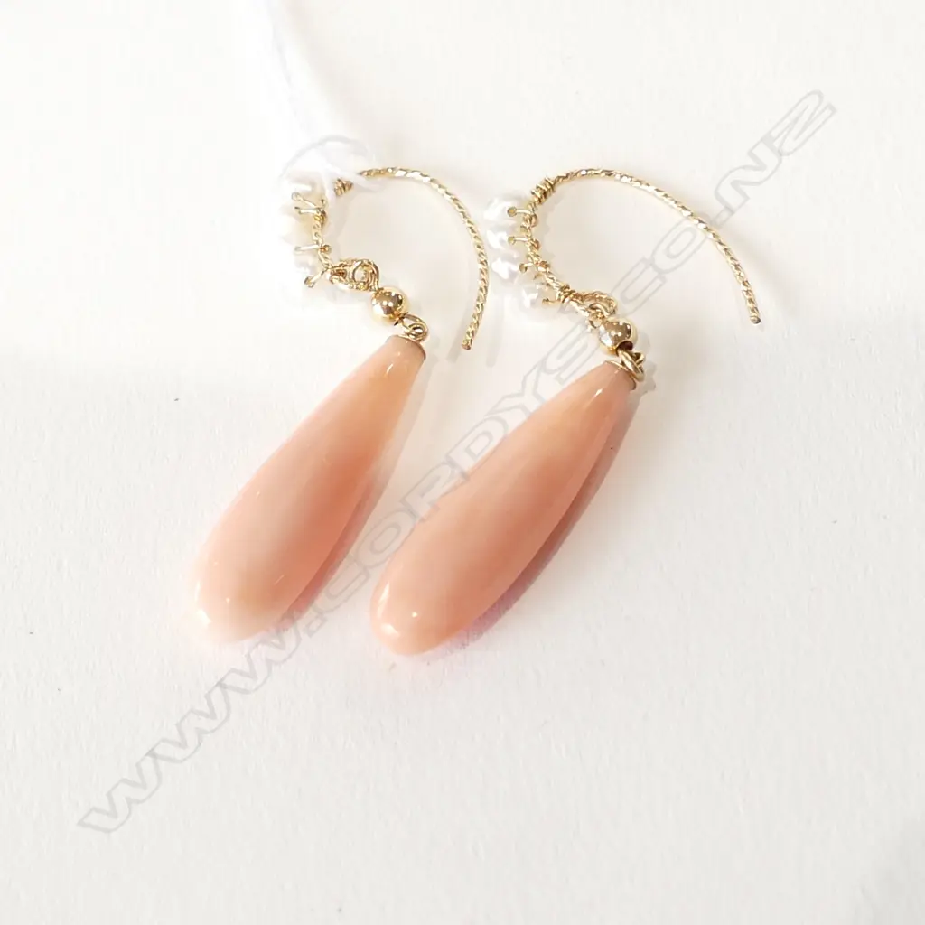 14CT GOLD PEARL AND CORAL DROP EARRINGS Image 1++