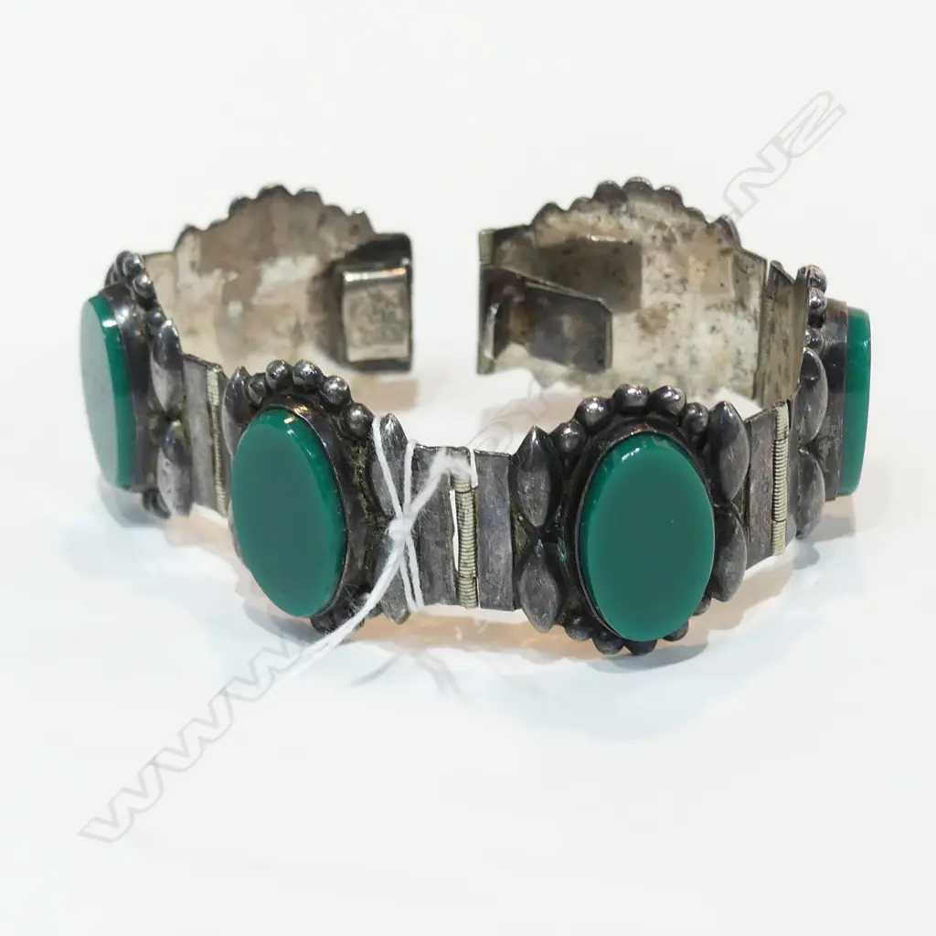 STG EASTERN EUROPEAN COSTUME JEWELLERY BRACELET Image 1++