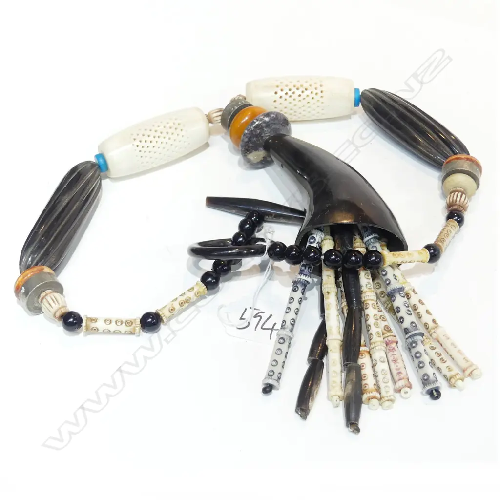  LARGE HORNE AND STONE NECKLACE  Image 1++