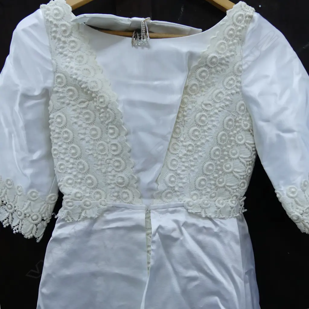 VINTAGE WEDDING DRESS AND OLD SUITCASE Image 1++