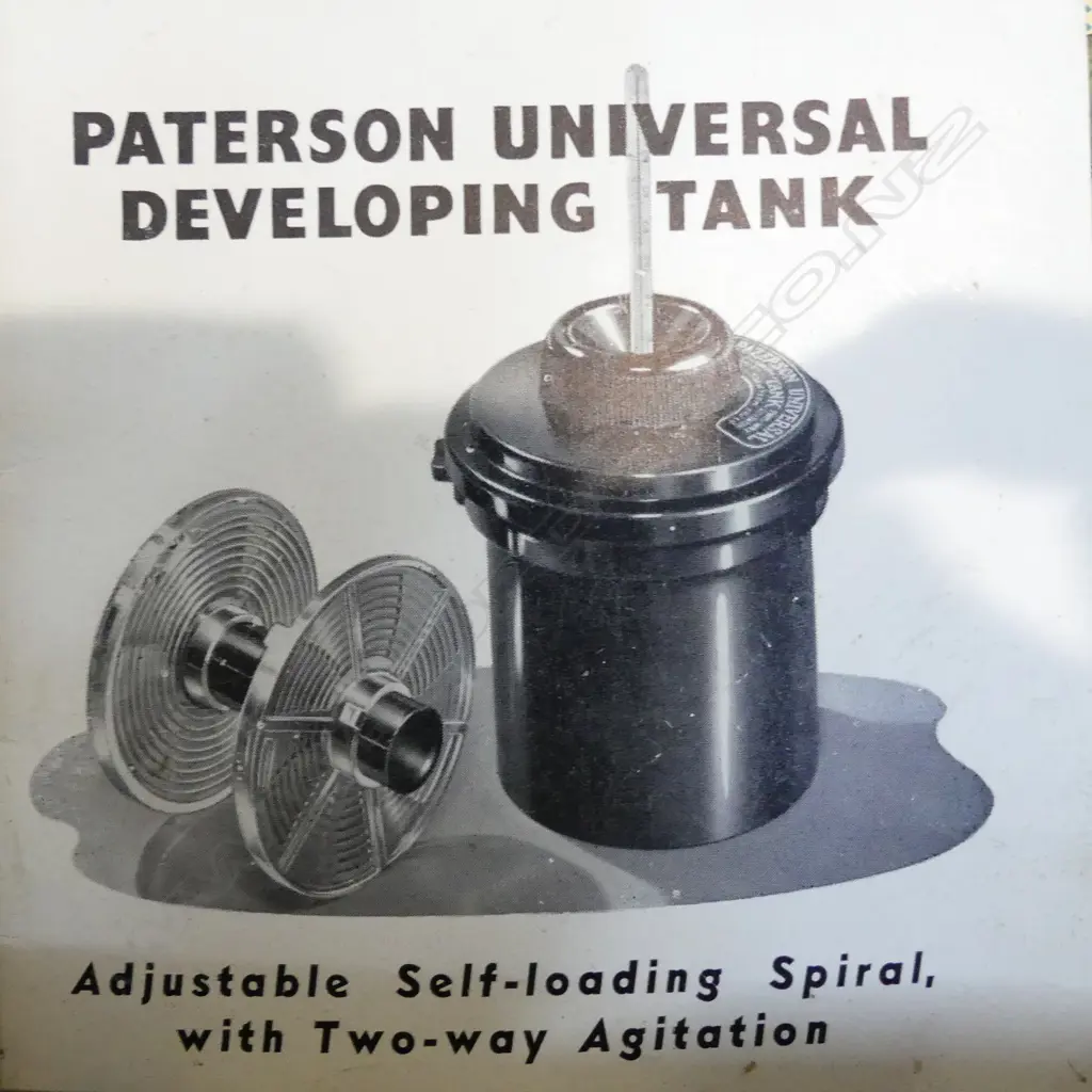 GOOD VINTAGE PHOTOGRAPHIC ENLARGERS ETC, Image 1++