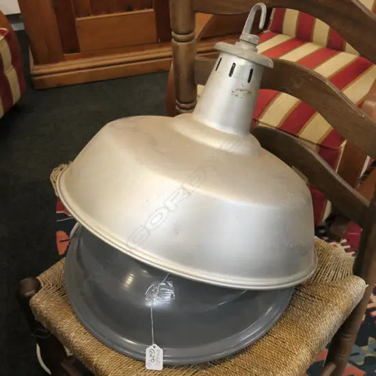 2 INDUSTRIAL LIGHT FITTINGS 