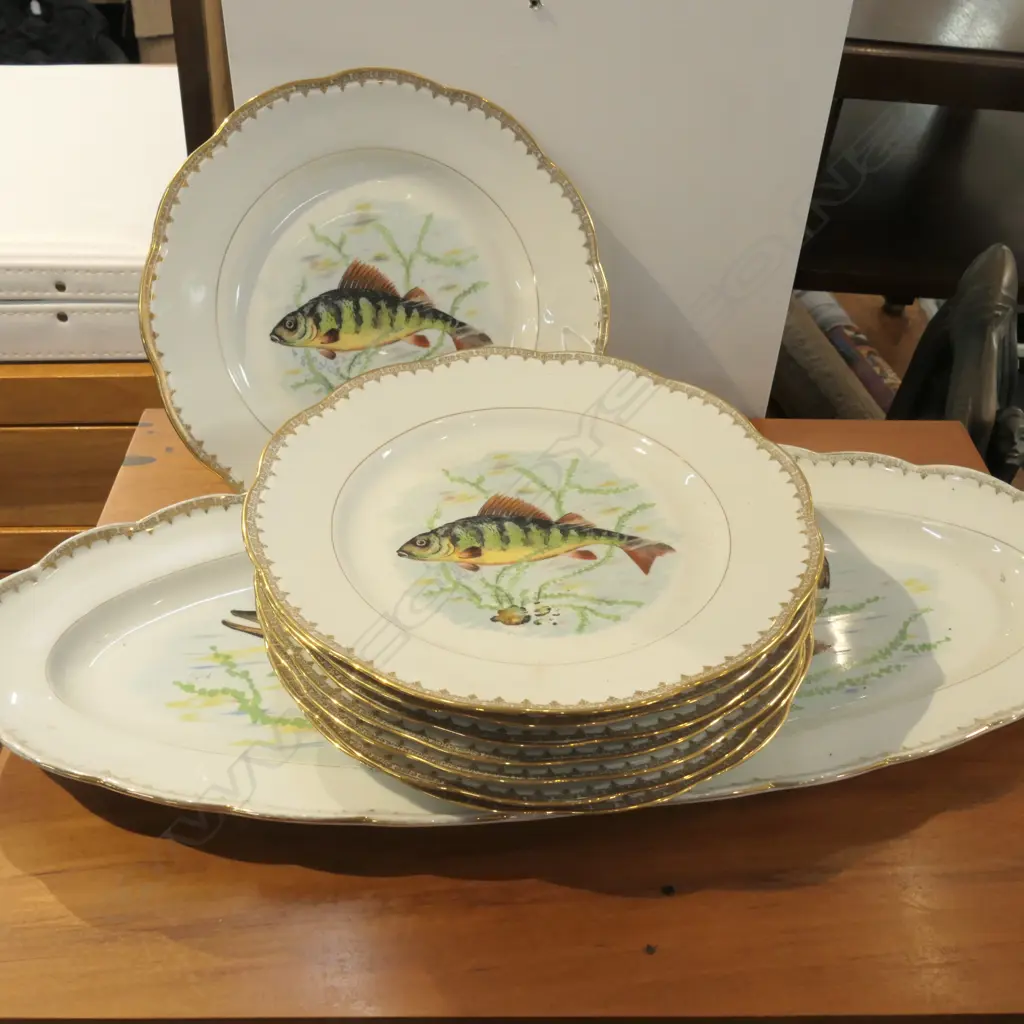 8 FRENCH FISH PLATES 240MM DIA AND PLATTER 540MM L Image 1++