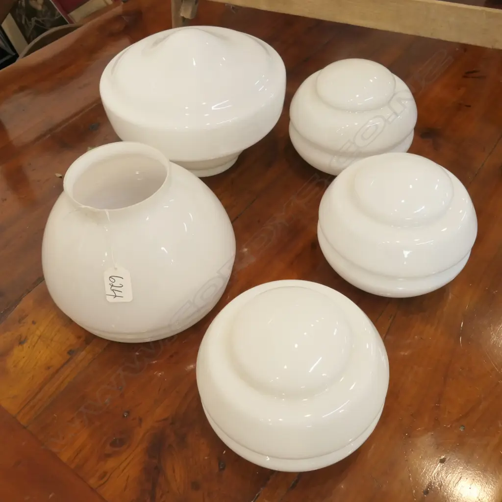 5 ASST MILK GLASS LIGHT SHADES Image 1++