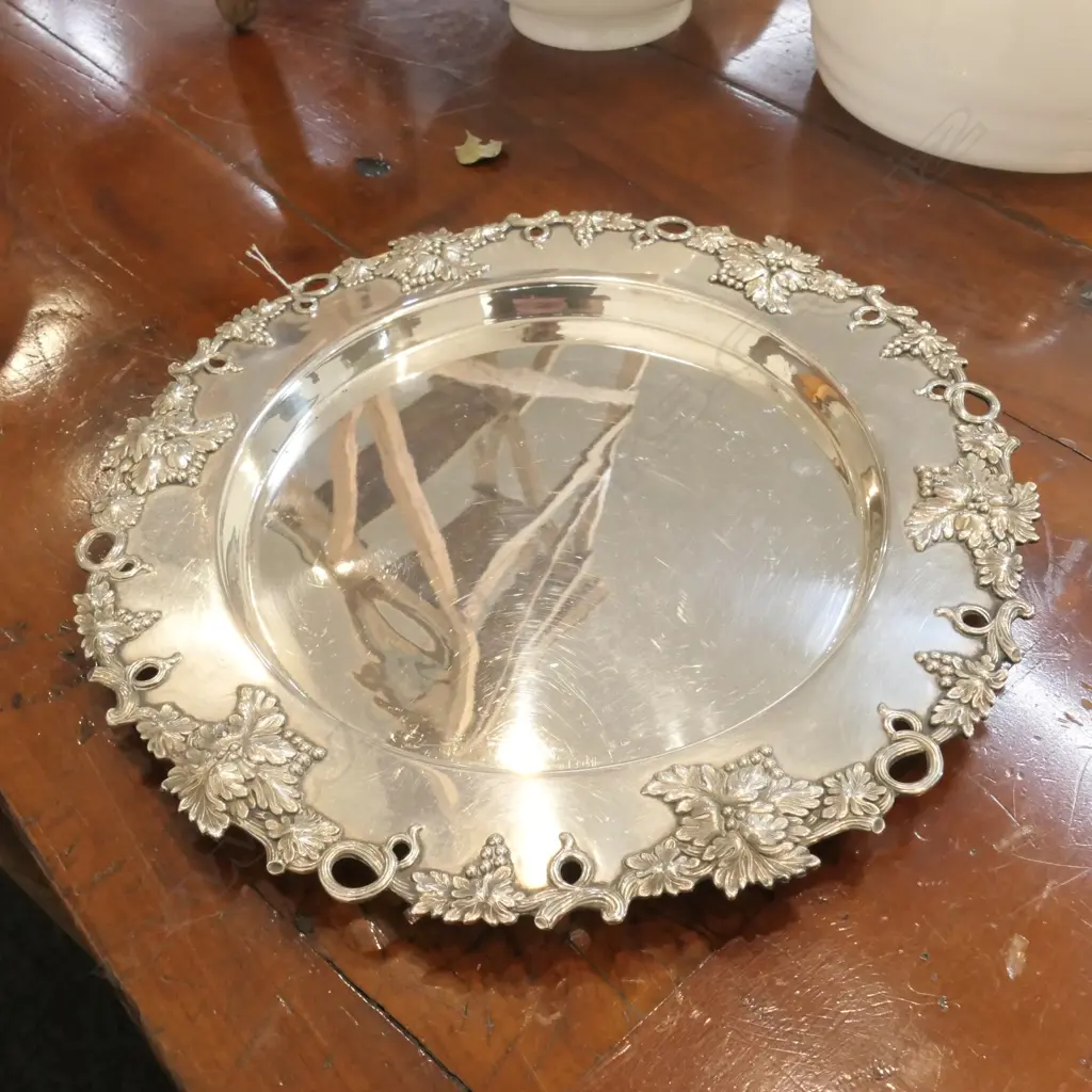 SILVER PLATE SALVER, GRAPE BORDER D. 300MM Image 1++