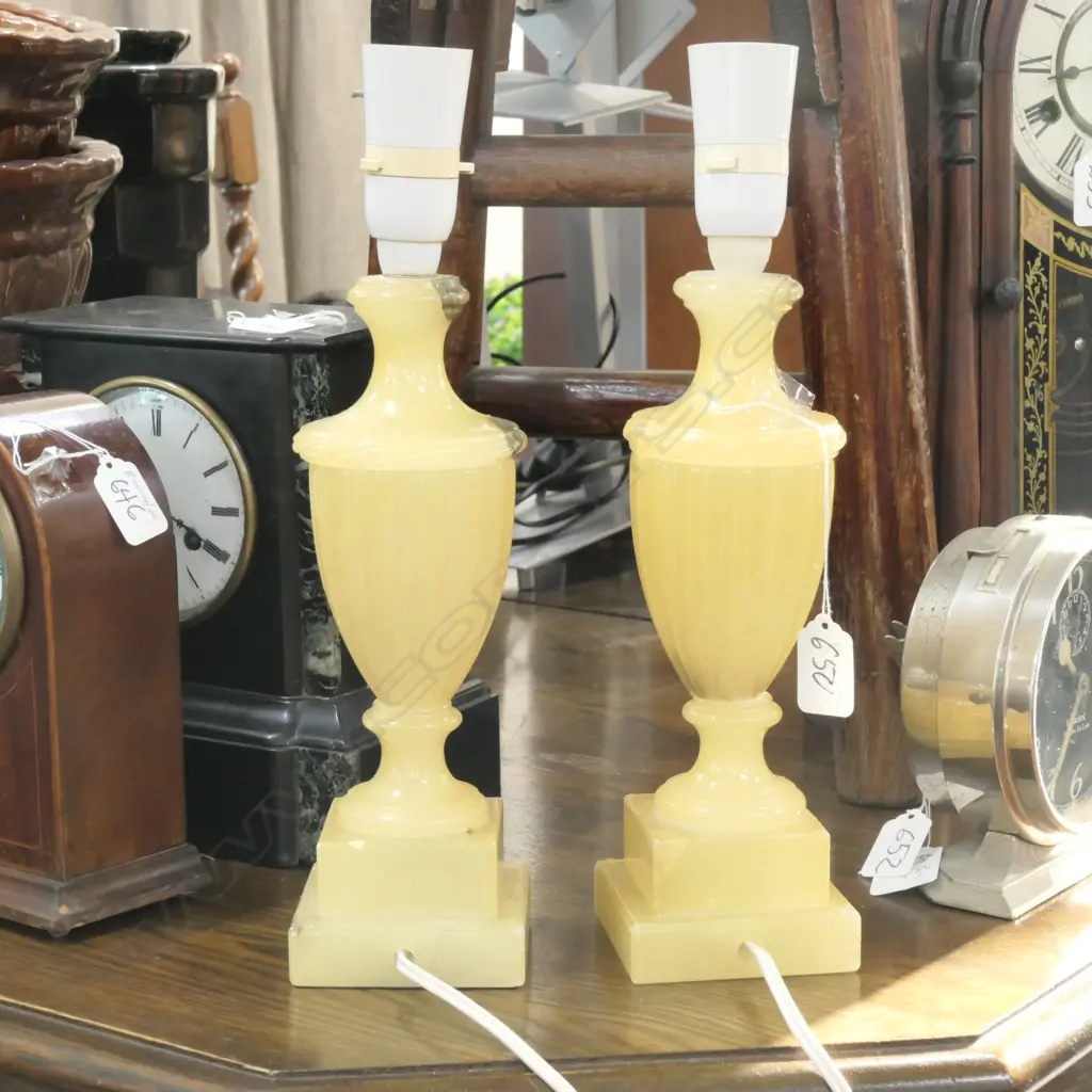 2 ALABASTER SIDE LAMPS H 340 MM Image 1++