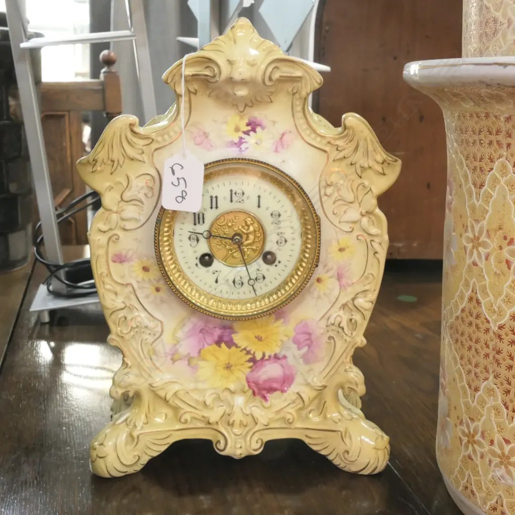 S . F AND CO FLORAL DECORATED MANTLE CLOCK H 290 MM Image 1++