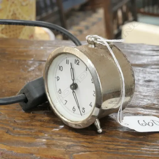 SMALL GERMAN TIME PIECE 