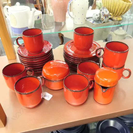 26 PCE THOMAS GERMANY TEA SET; 8 CUPS, 8 SAUCERS, 8 PLATES, MILK, SUGAR