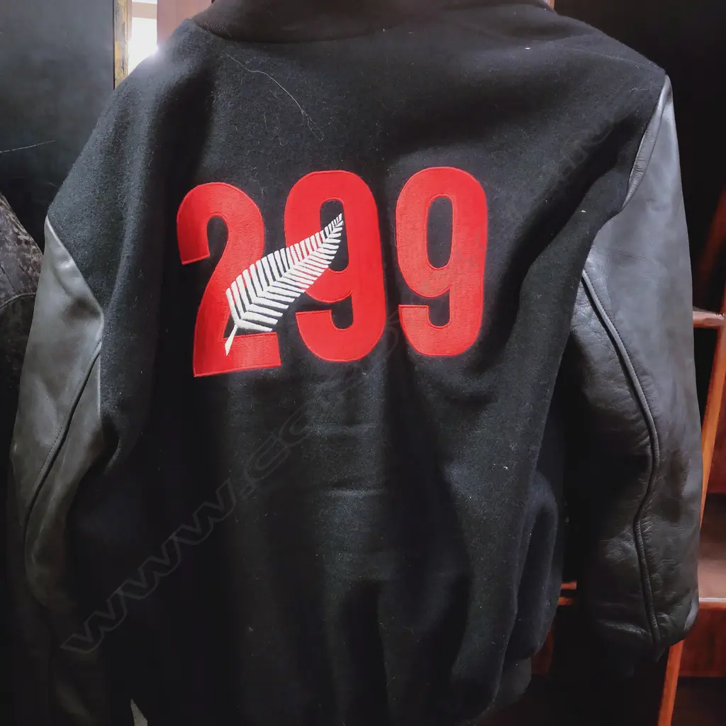 MARTIN CROWE TESTIMONIAL 1996-96 JACKET LEATHER... Image 1++