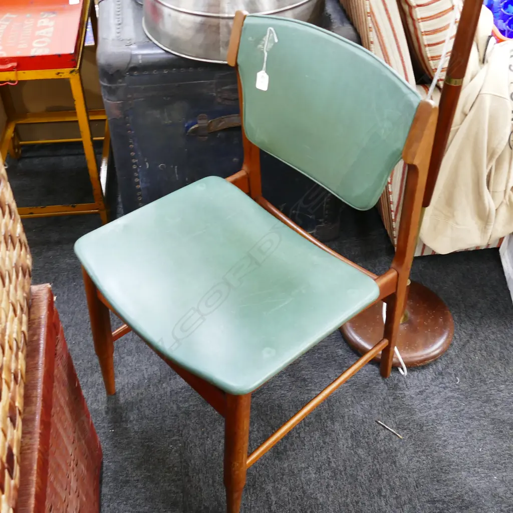 PAIR OF OTTO LARSON CHAIRS 830MM H Image 1++