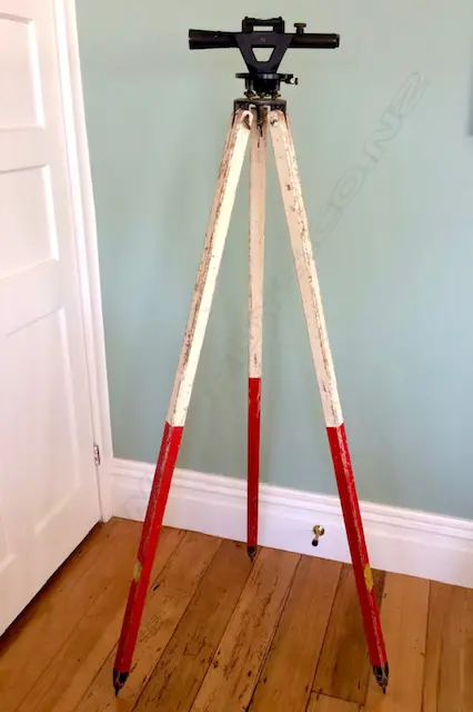 ANTIQUE BERGER SURVEYOR'S TRANSIT LEVEL MODEL 127 MADE IN BOSTON , USA. WITH ORIGINAL DOVETAILED INSTRUMENT 60X ABD WOOD Image 1++