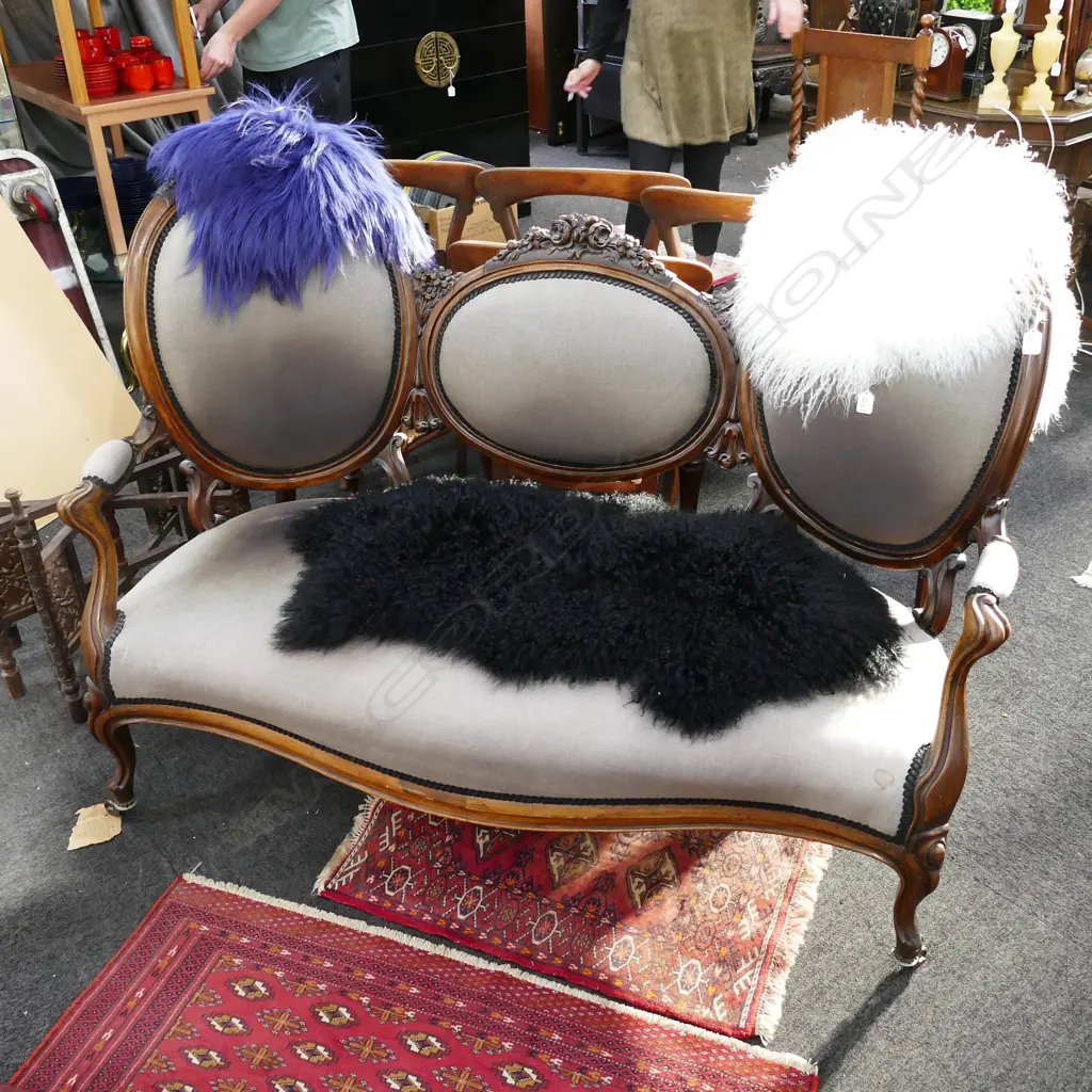 VICT DOUBLE END MAHOGANY FRAMED SOFA Image 1++