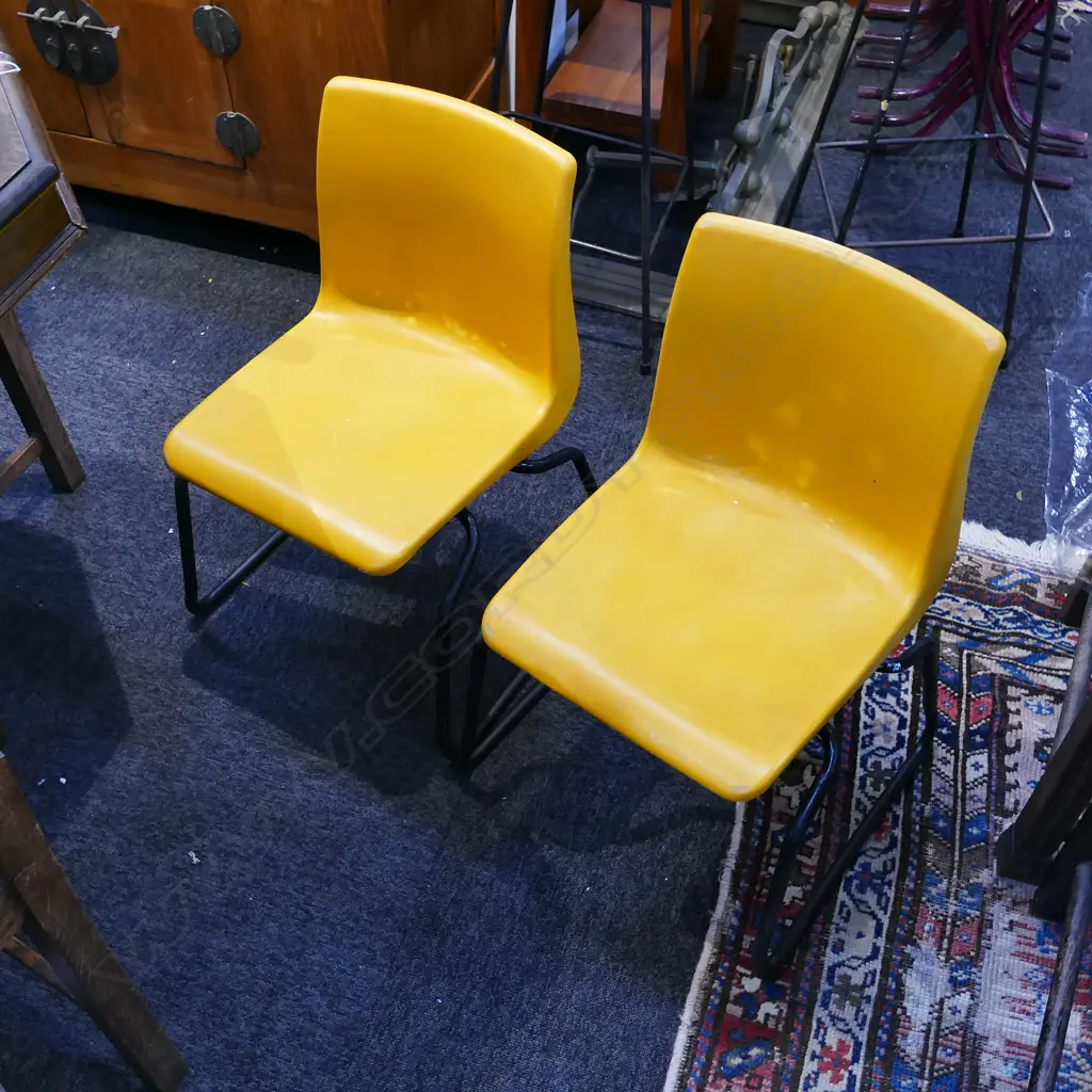 2 ORIG 1970S 'NAMCO' BRIGHT YELLOW PLASTIC CHILDREN'S CHAIRS, H. 650MM Image 1++