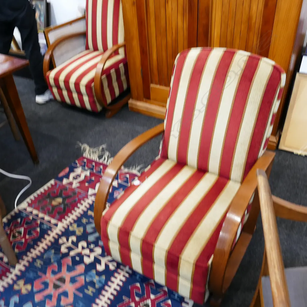 PAIR OF ART DECO ARMCHAIRS Image 1++