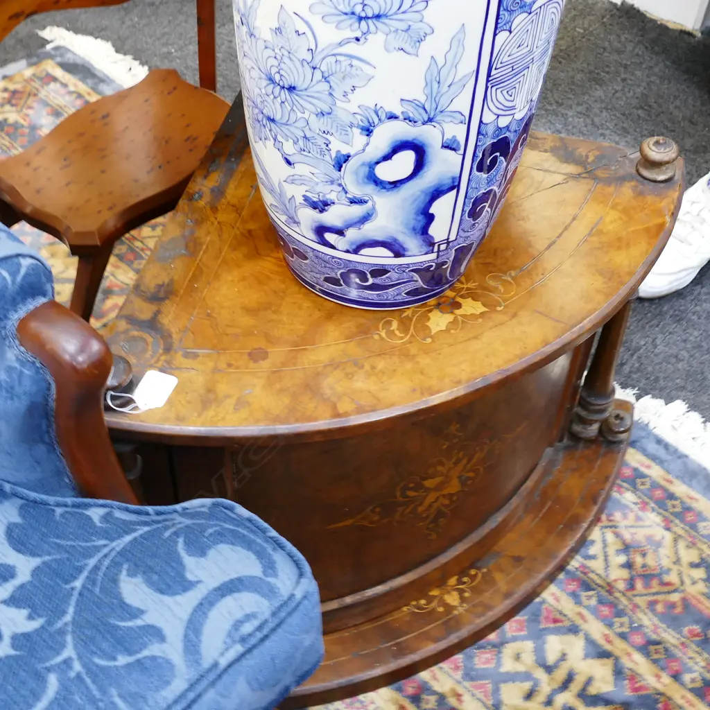 CORNER CABINET Image 1++