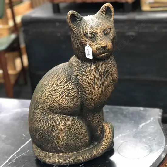 STONE GARDEN FIGURE OF A CAT