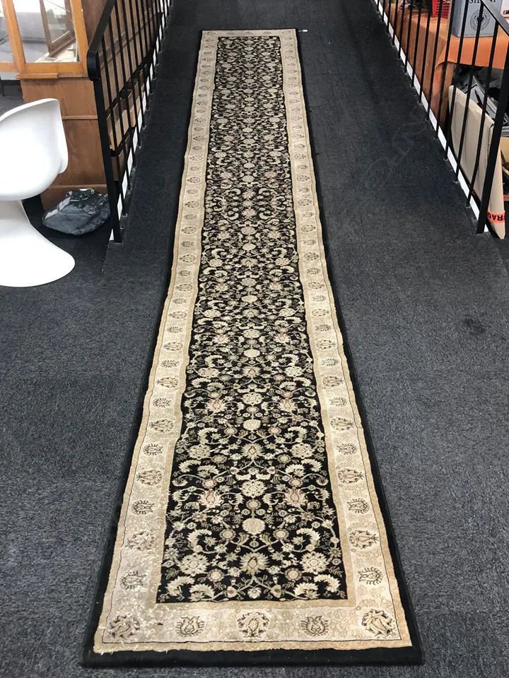 ISFAHAN TURKISH MACHINE KNOTTED RUNNER 800 X 5000MM  Image 1++