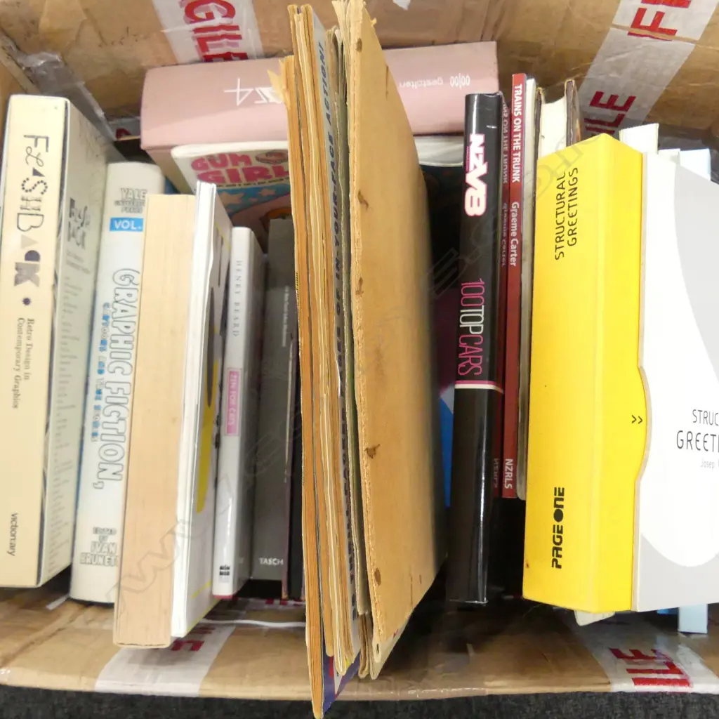 ASST DESIGN BOOKS COMICS ETC Image 1++