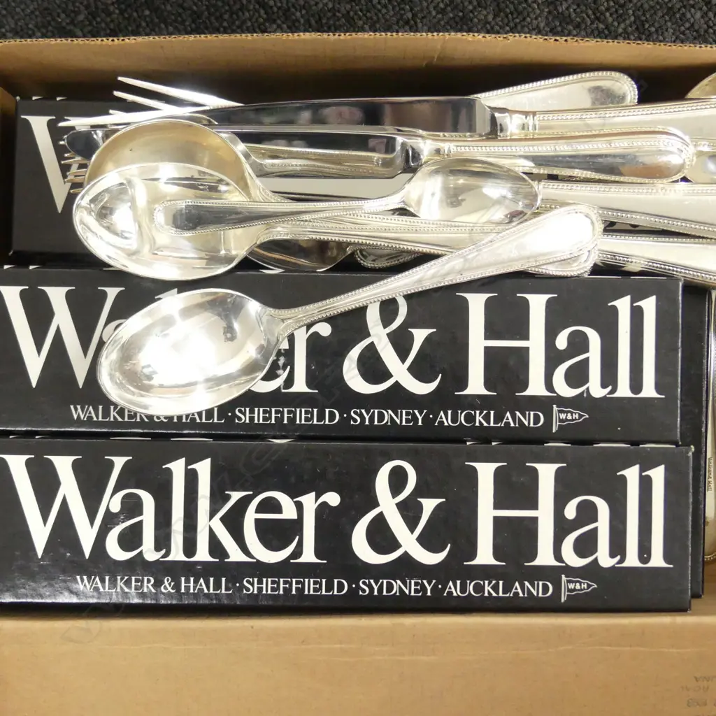 WALKER & HALL EP CUTLERY SETQ Image 1++