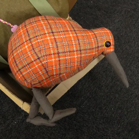 BANANA LEAF BAG, PANDANUS CLUTCH, SHOULDER BAG AND WOOLLEN KIWI