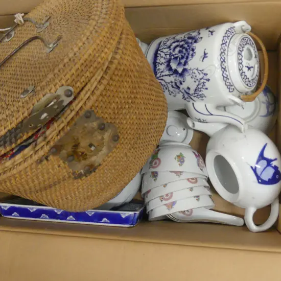 BOX ASST. BLUE AND WHITE CHINA TEA SET + TEA POT
