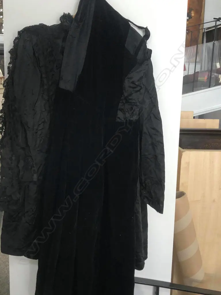 BOX OF VINTAGE CLOTHES INCLUDING A BEADED VICTORIAN COAT Image 1++
