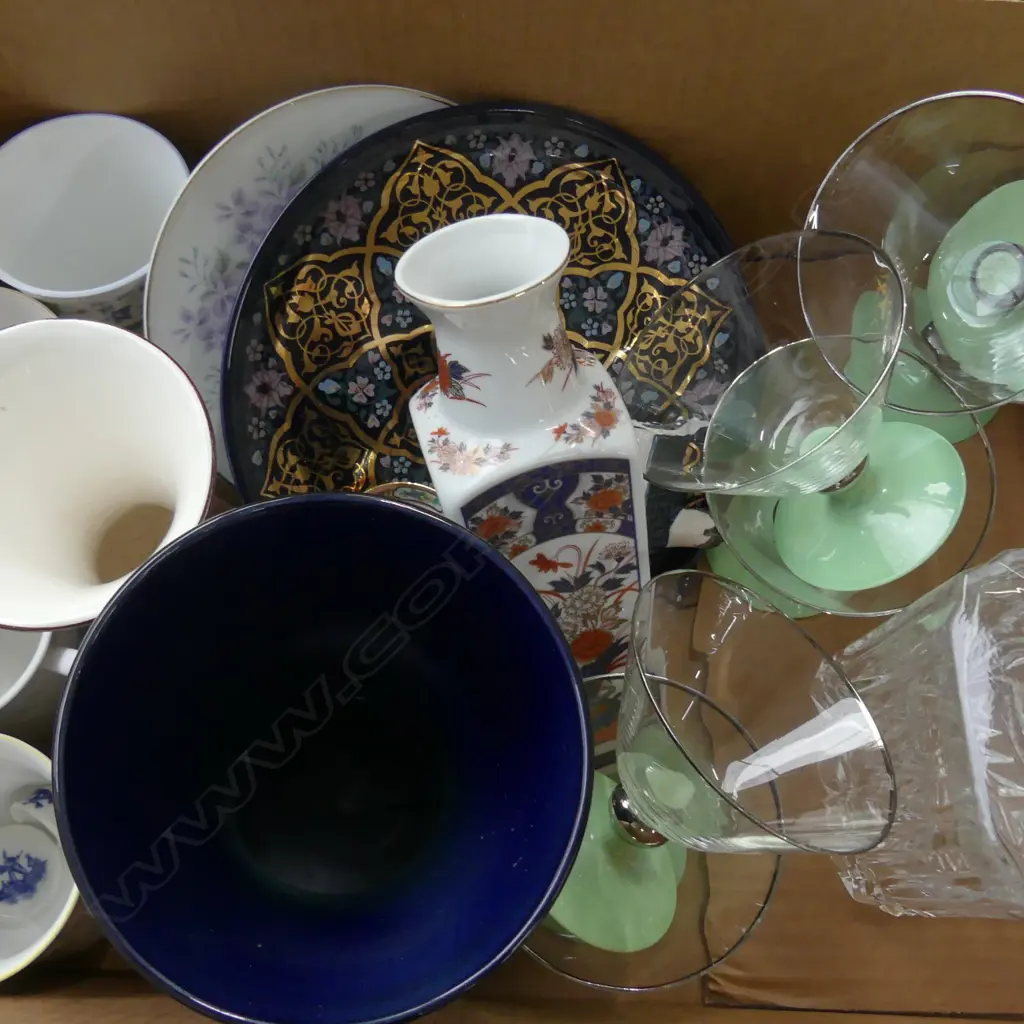 LOT ASST. CHINA / GLASSWARE INCL. DECANTER  Image 1++